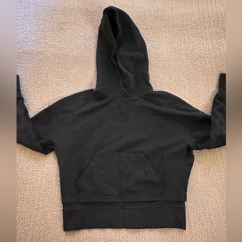 Lululemon Women’s Black Hoodie Size 2